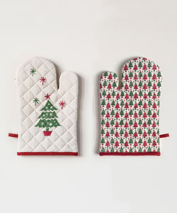 Christmas Tree Oven Mitt - Meyer's Market